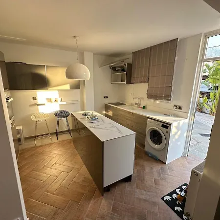 Tatil Evi Modern House In *