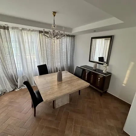 Modern House In Tatil Evi