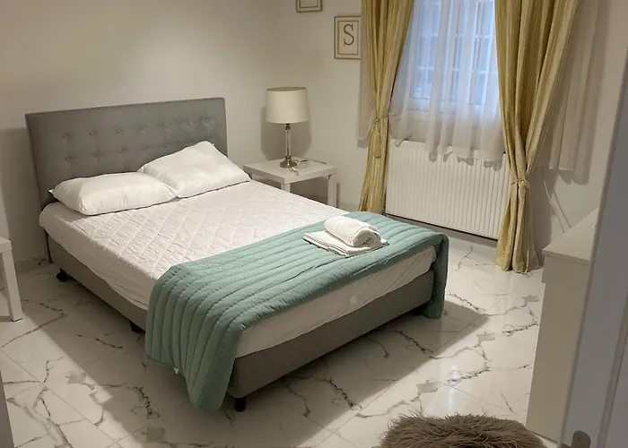 別荘 Modern House In